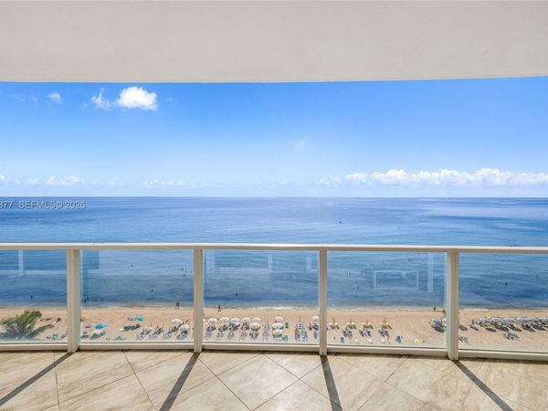 Unit 902, Hollywood, FL 33019