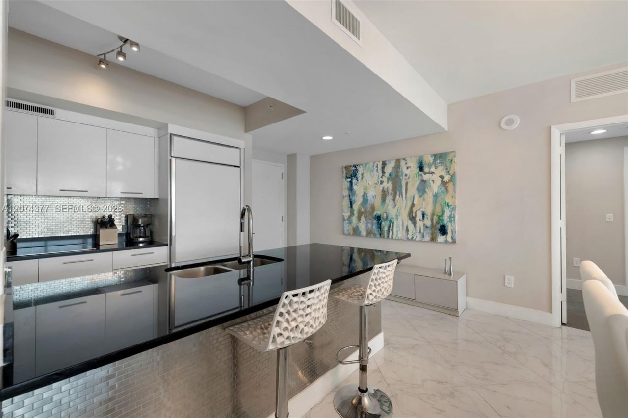 Please Call For Address, Unit 902, Hollywood, FL 33019 Photo