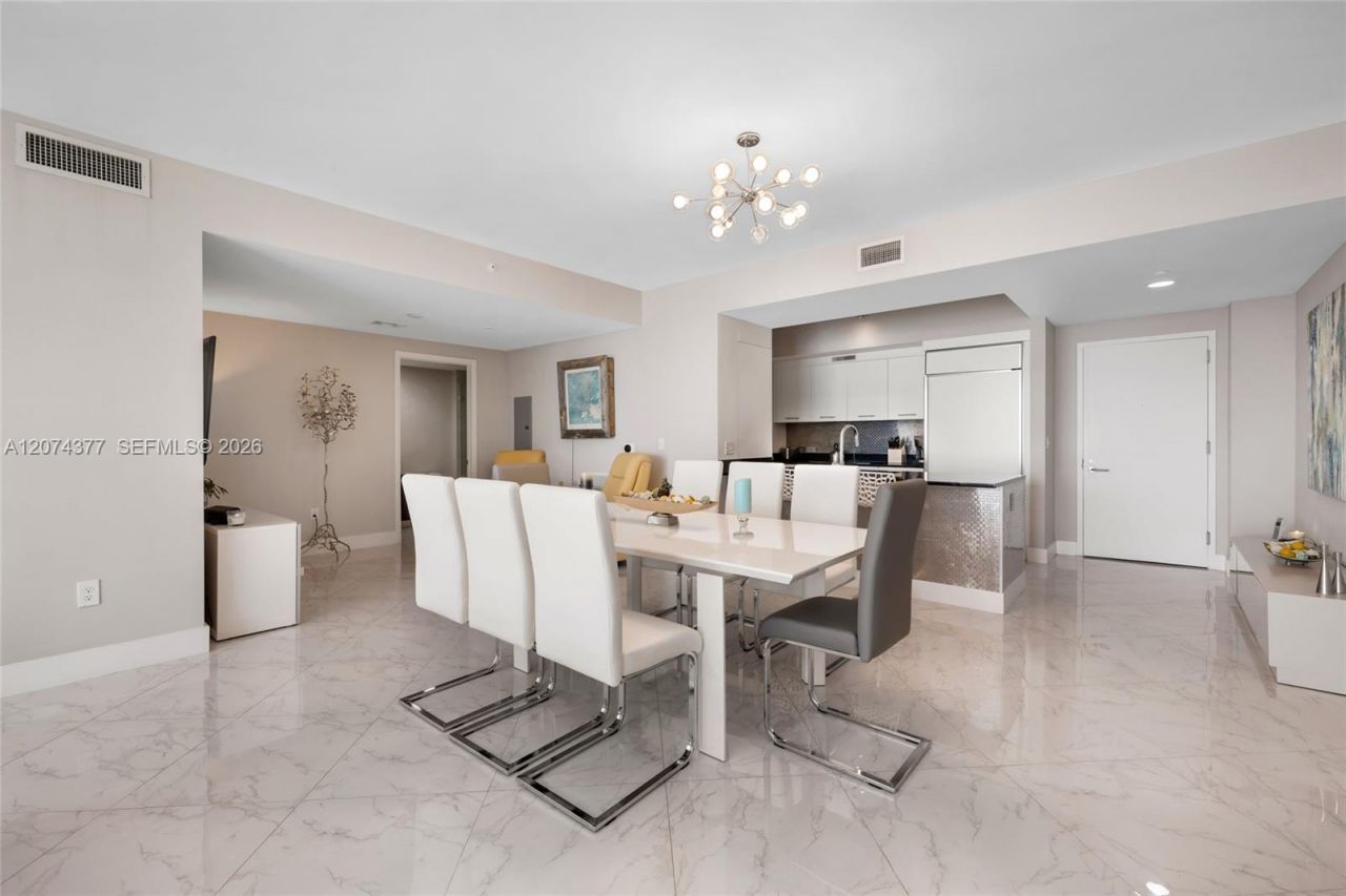 Please Call For Address, Unit 902, Hollywood, FL 33019 Photo