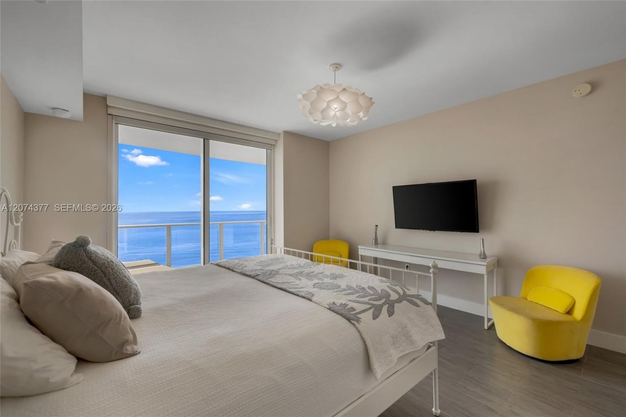 Please Call For Address, Unit 902, Hollywood, FL 33019 Photo