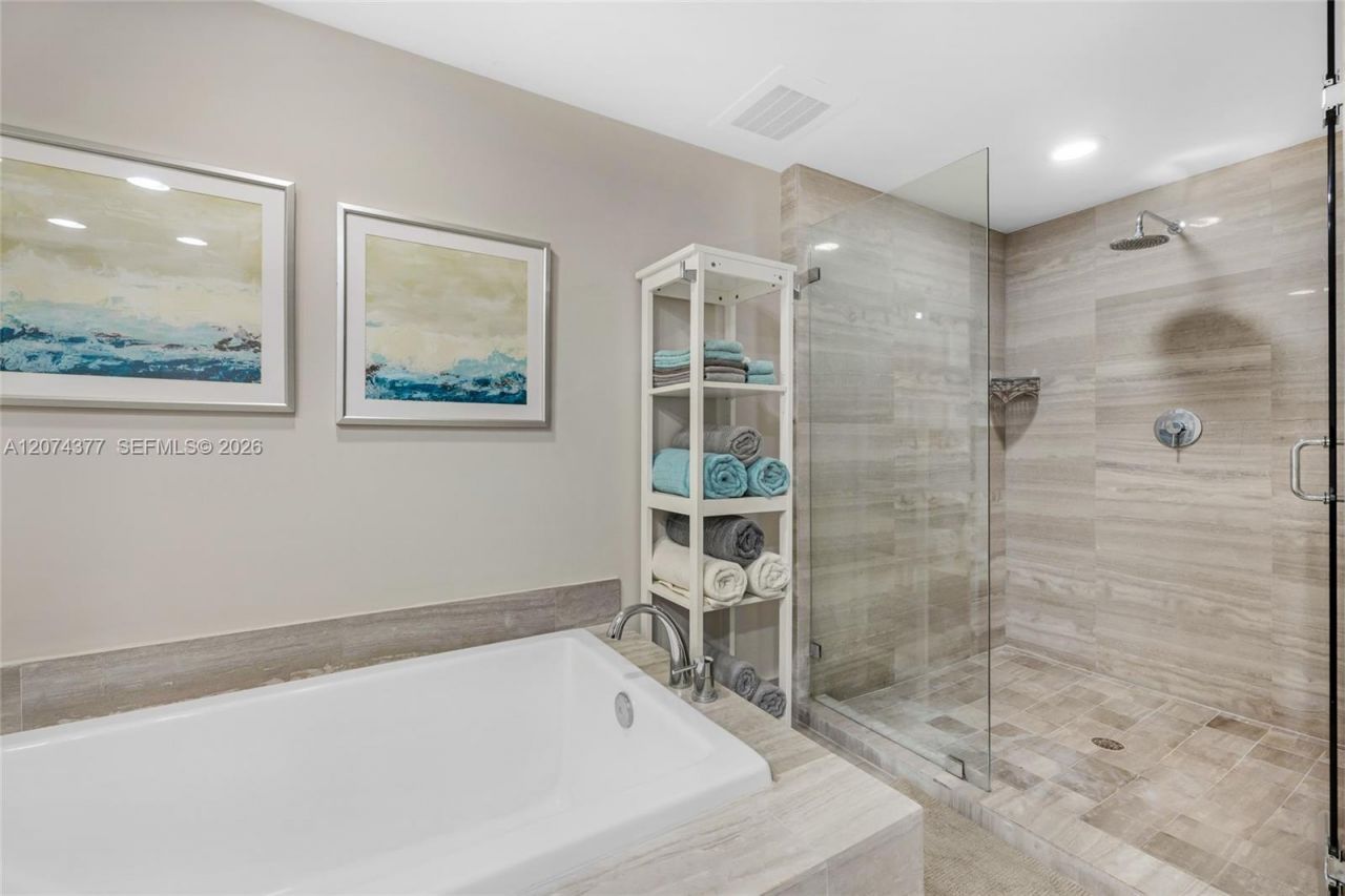 Please Call For Address, Unit 902, Hollywood, FL 33019 Photo