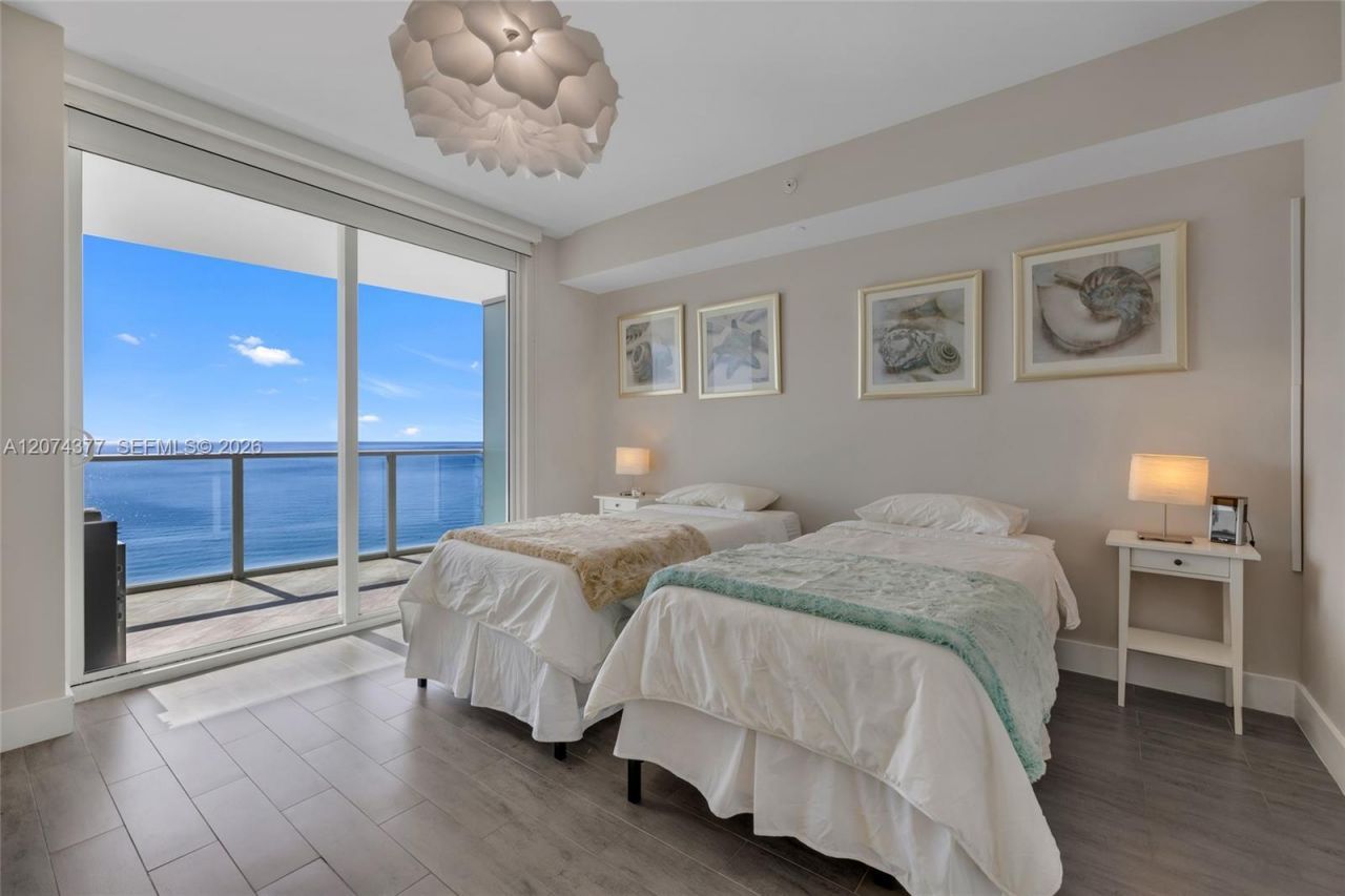 Please Call For Address, Unit 902, Hollywood, FL 33019 Photo