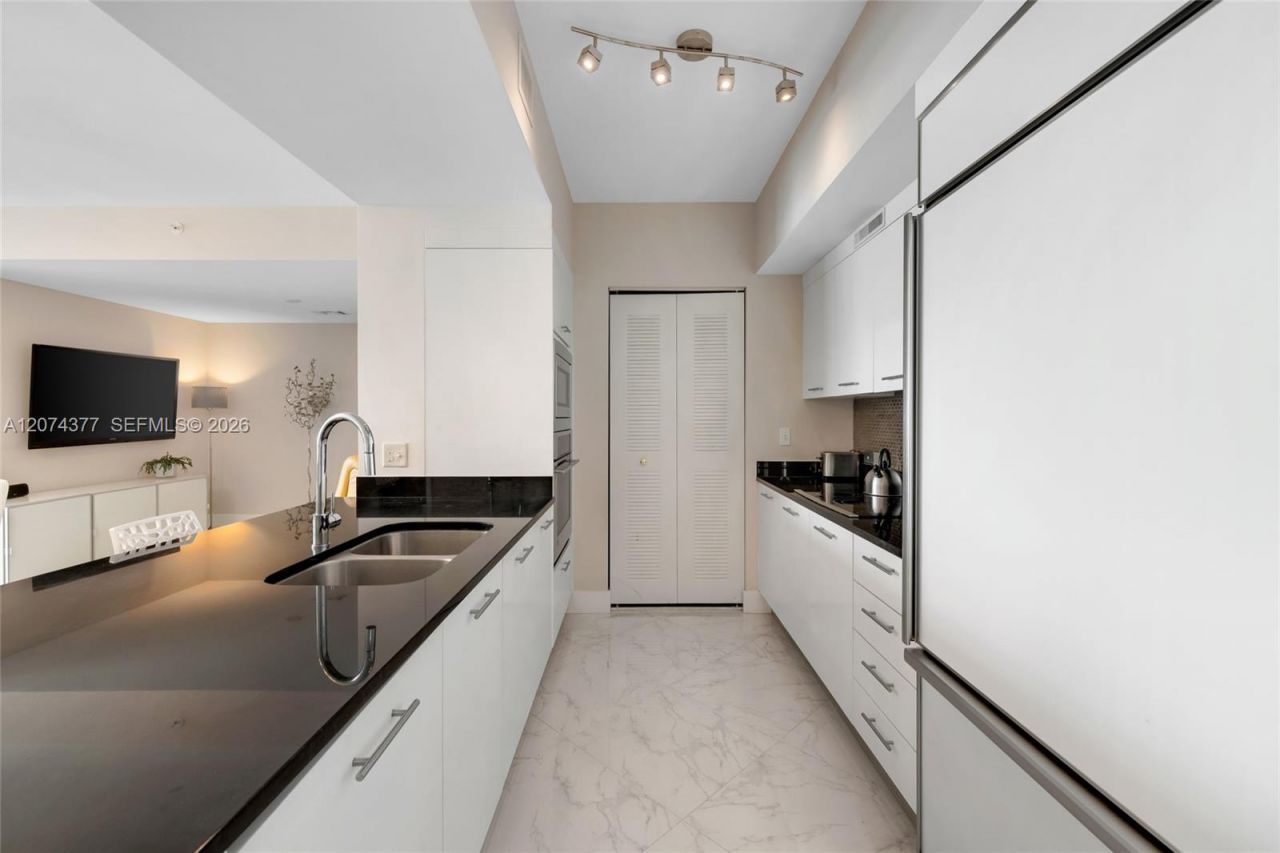 Please Call For Address, Unit 902, Hollywood, FL 33019 Photo