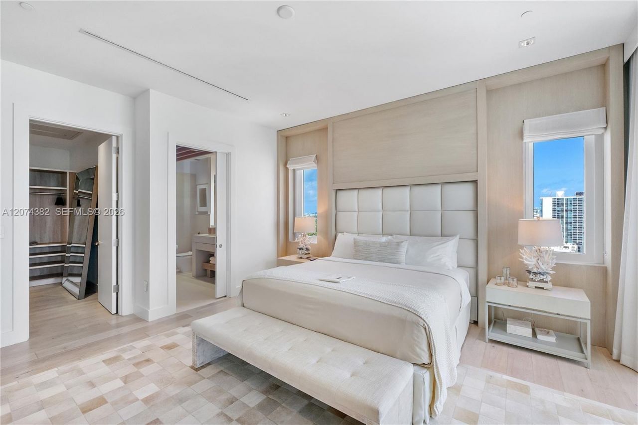 102 24th St , Unit PH-1612, Miami Beach, FL 33139 Photo