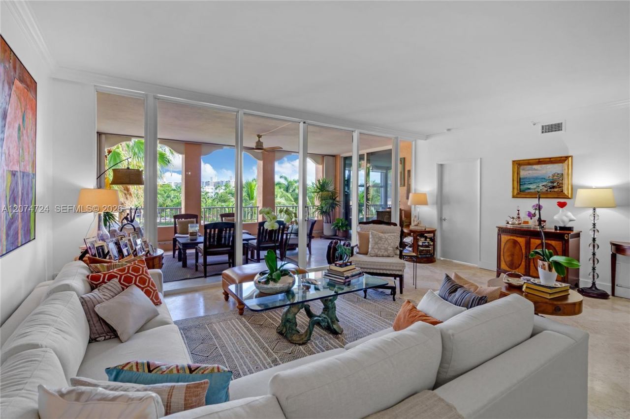 737 Crandon Blvd , Unit PH-1, Key Biscayne, FL 33149 Photo