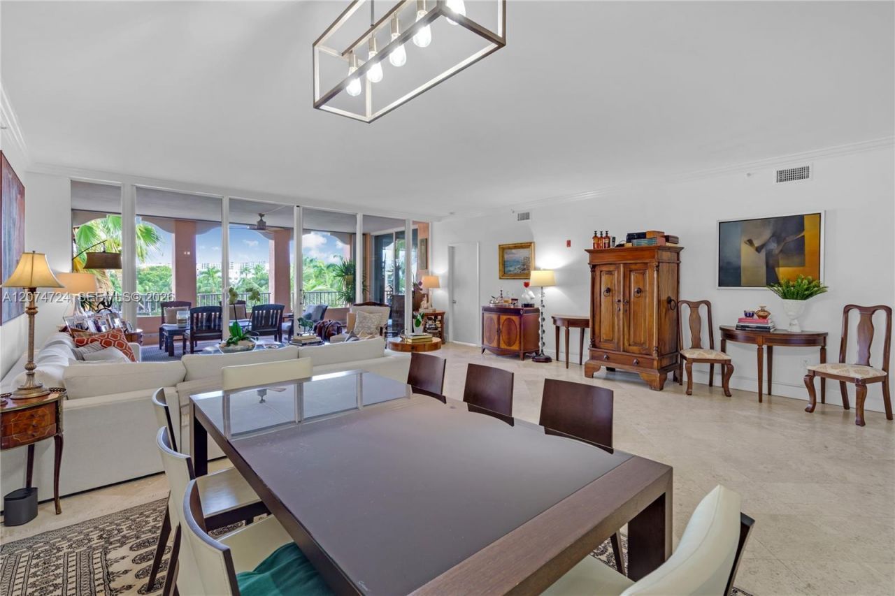 737 Crandon Blvd , Unit PH-1, Key Biscayne, FL 33149 Photo
