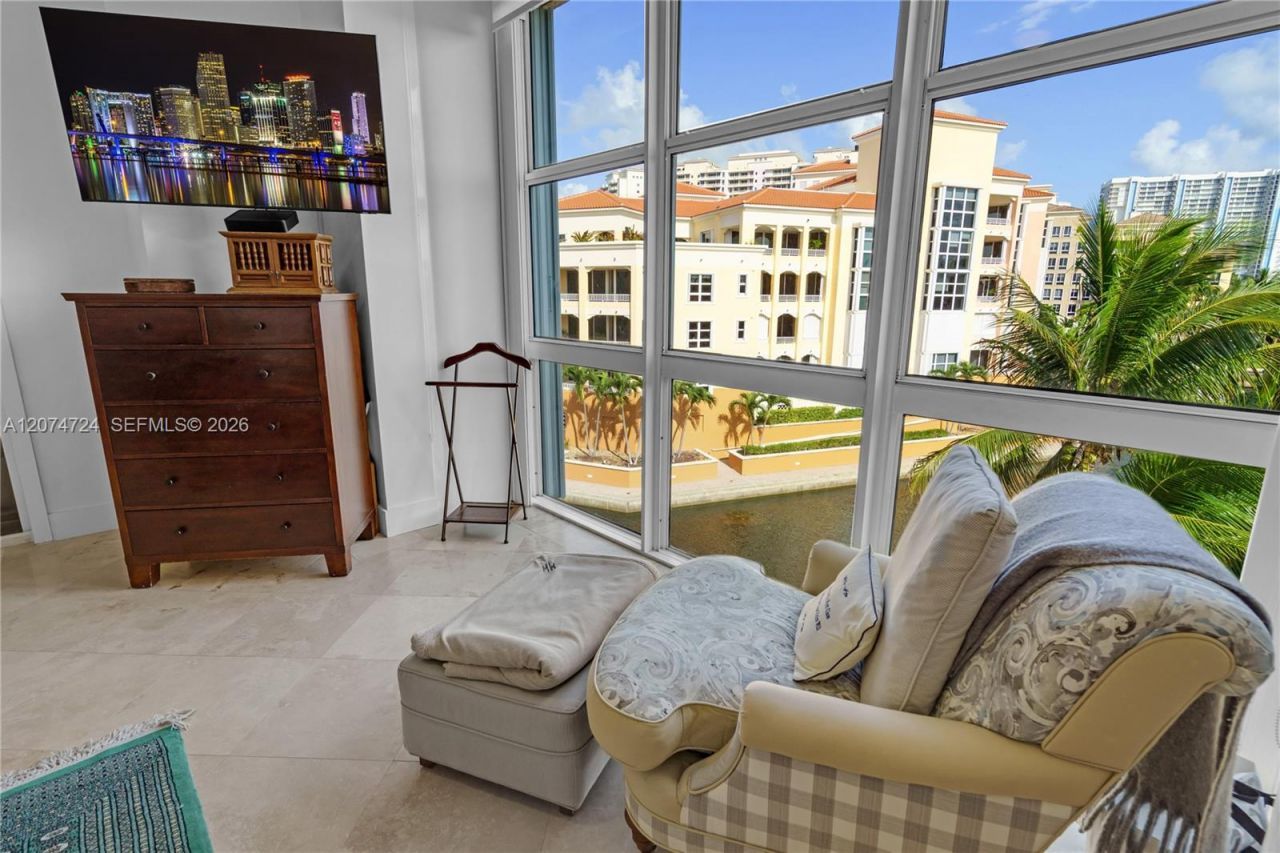 737 Crandon Blvd , Unit PH-1, Key Biscayne, FL 33149 Photo