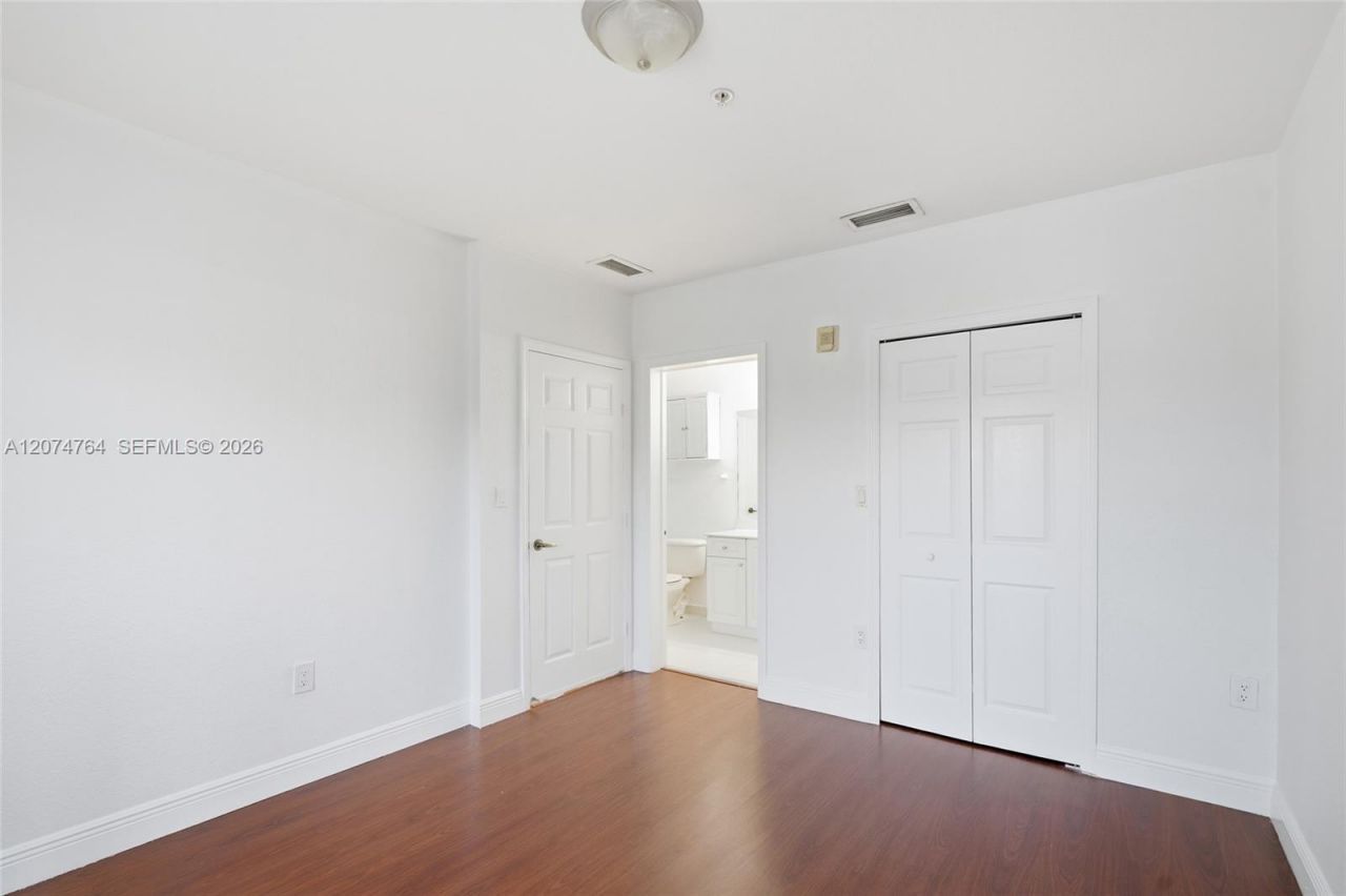 21000 SW 87th Ave , Unit 307, Cutler Bay, FL 33189 Photo