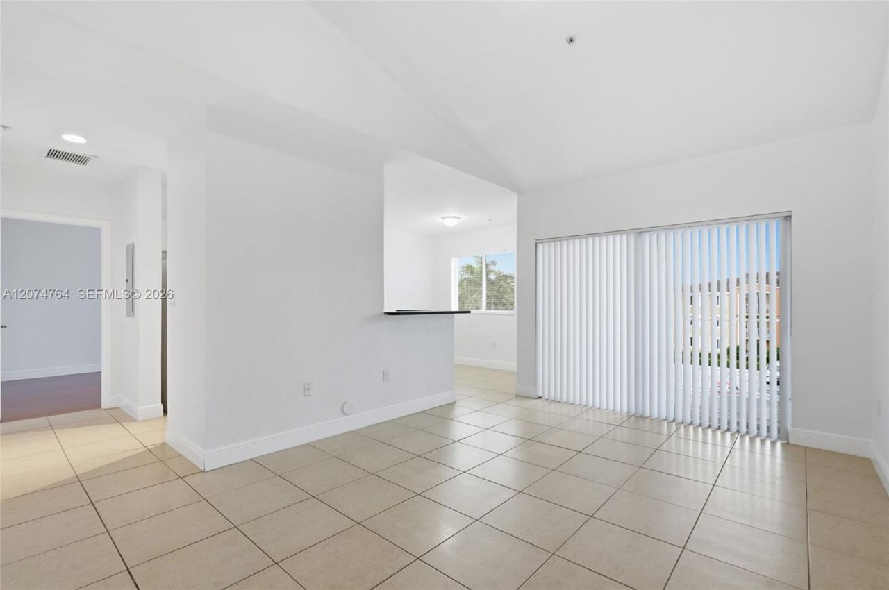 21000 SW 87th Ave , Unit 307, Cutler Bay, FL 33189 Photo
