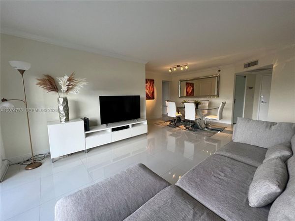 3300 NE 191st St , Unit 406, Aventura, FL 33180