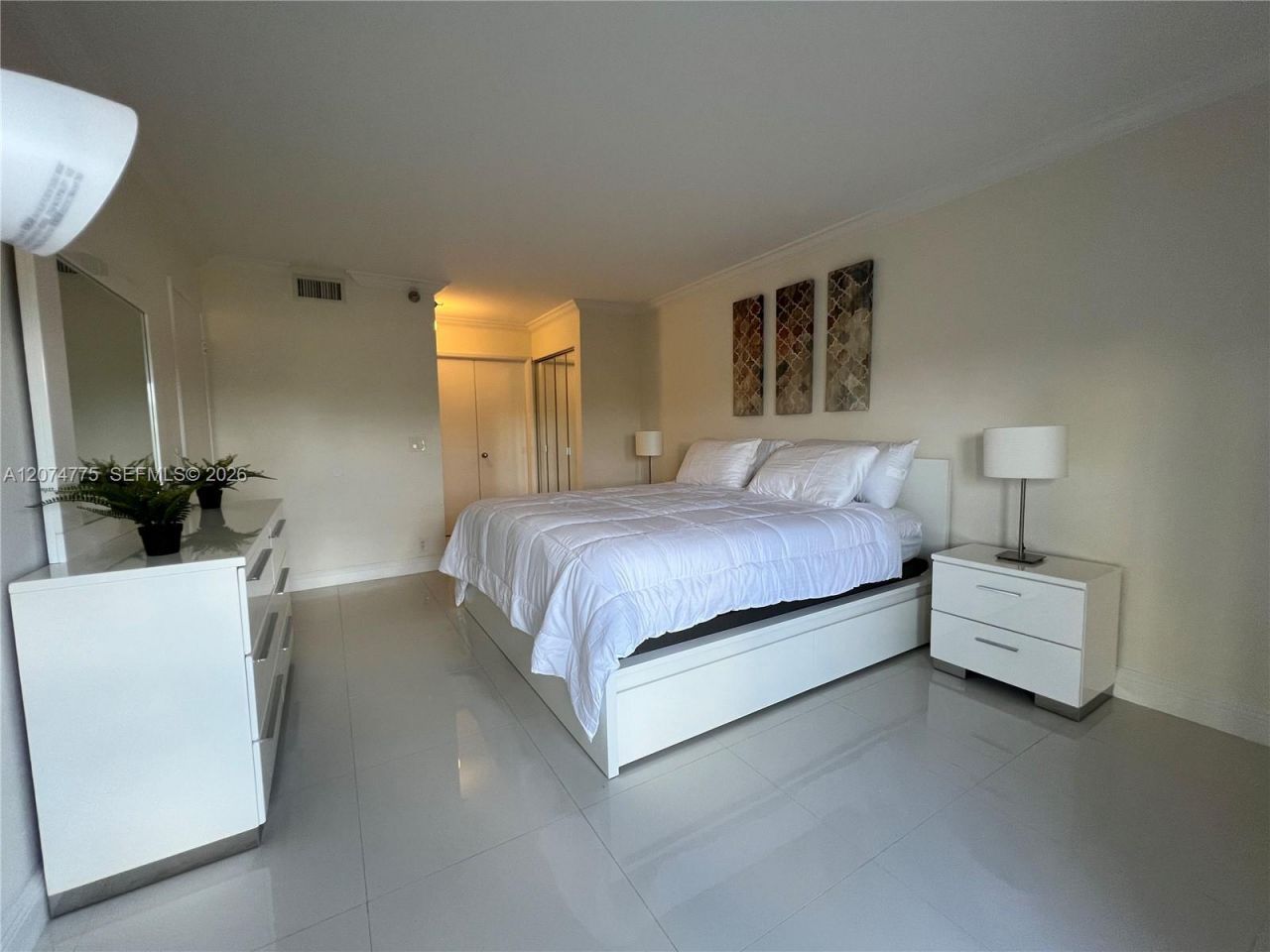 3300 NE 191st St , Unit 406, Aventura, FL 33180 Photo