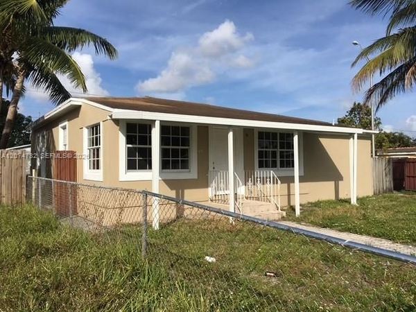 Hialeah, FL 33010