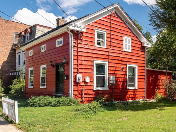 88 S Hamilton Street , Poughkeepsie, NY 12601