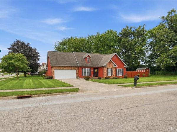 2112 Simon Court, Springfield, OH 45503