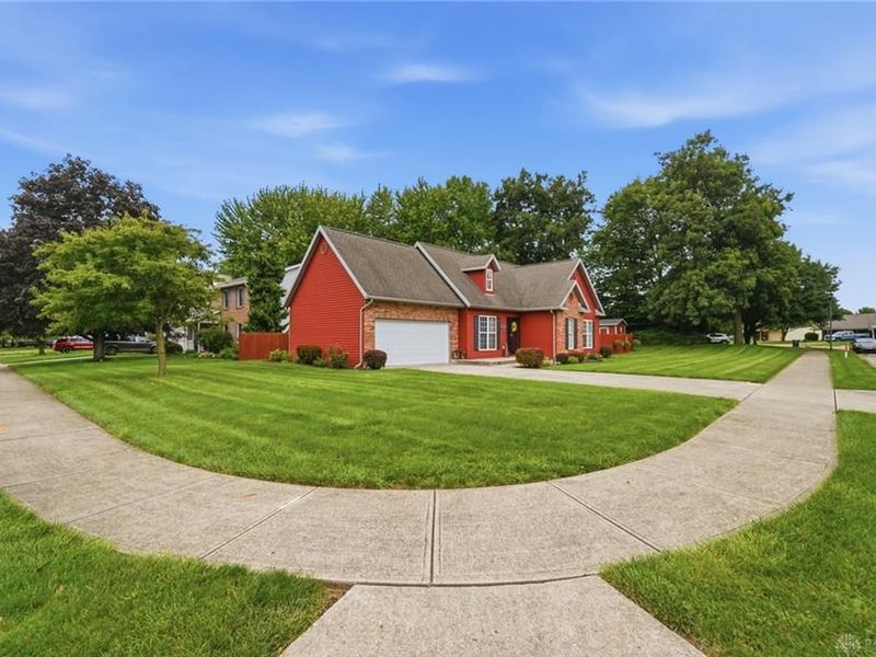 2112 Simon Court, Springfield, OH 45503 Photo 2