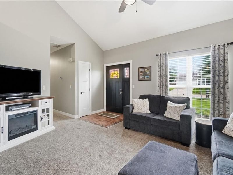 2112 Simon Court, Springfield, OH 45503 Photo 8