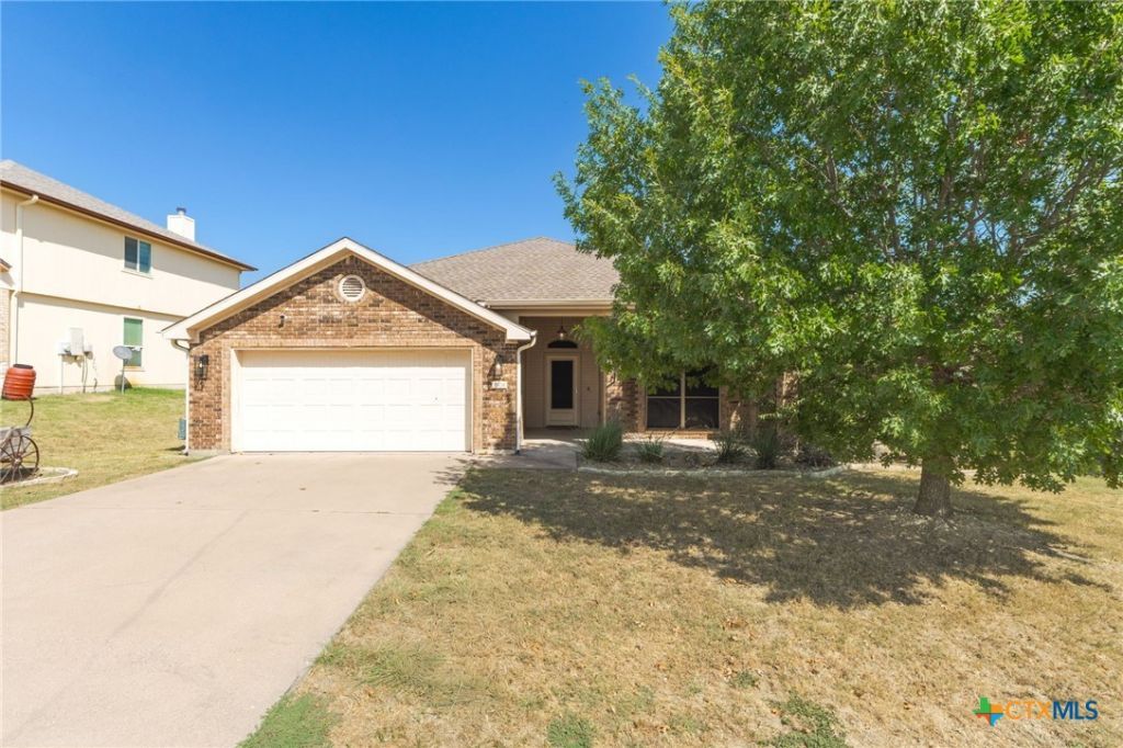 1904 Mike Drive, Copperas Cove, TX 76522 Main Photo
