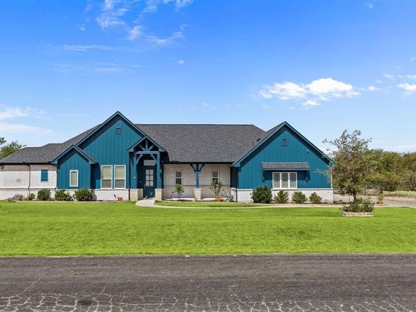 345 Palo Alto Drive, Springtown, TX 76082