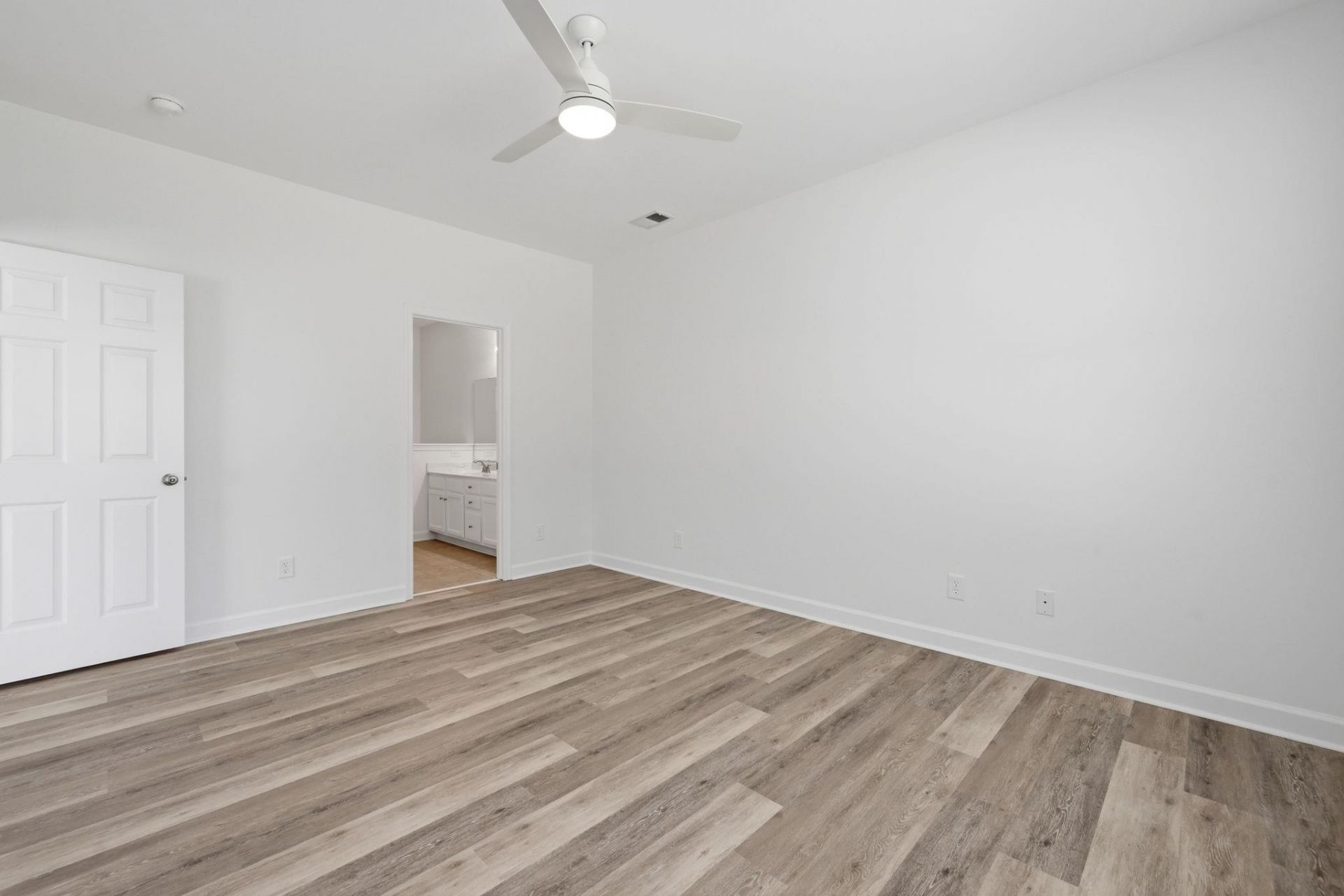 338 Vermillion Dr. Photo 20