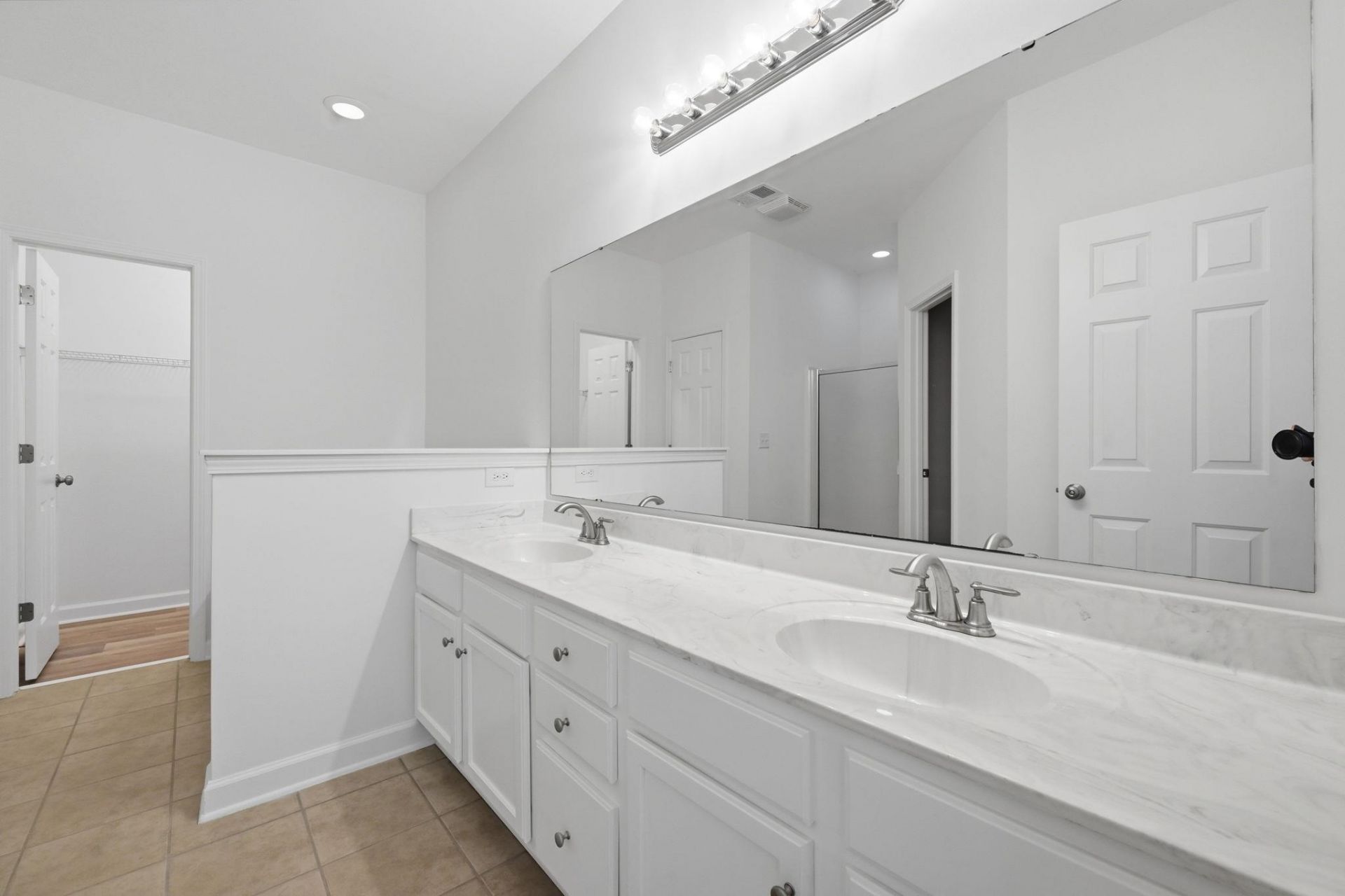 338 Vermillion Dr. Photo 22