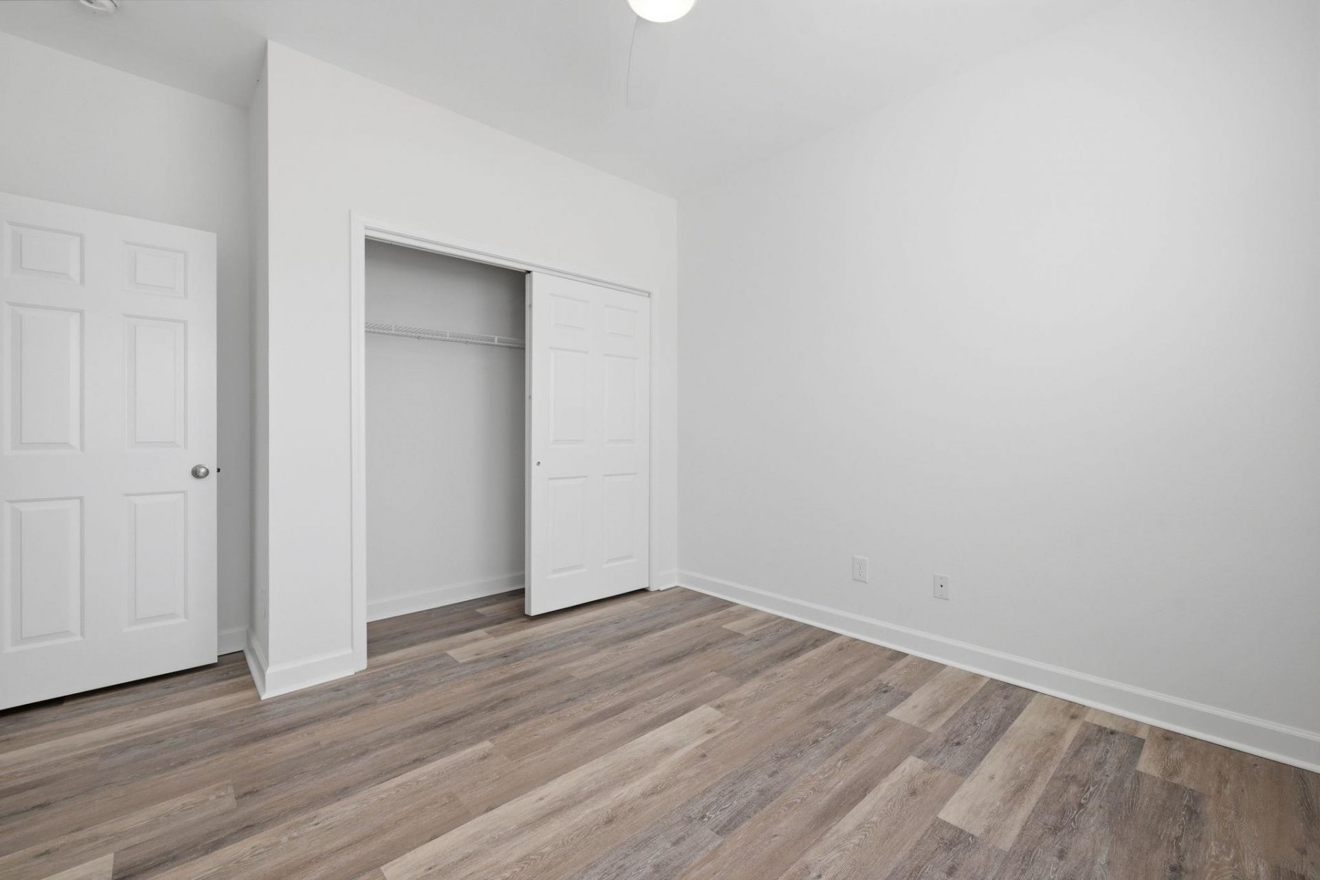 338 Vermillion Dr. Photo 29
