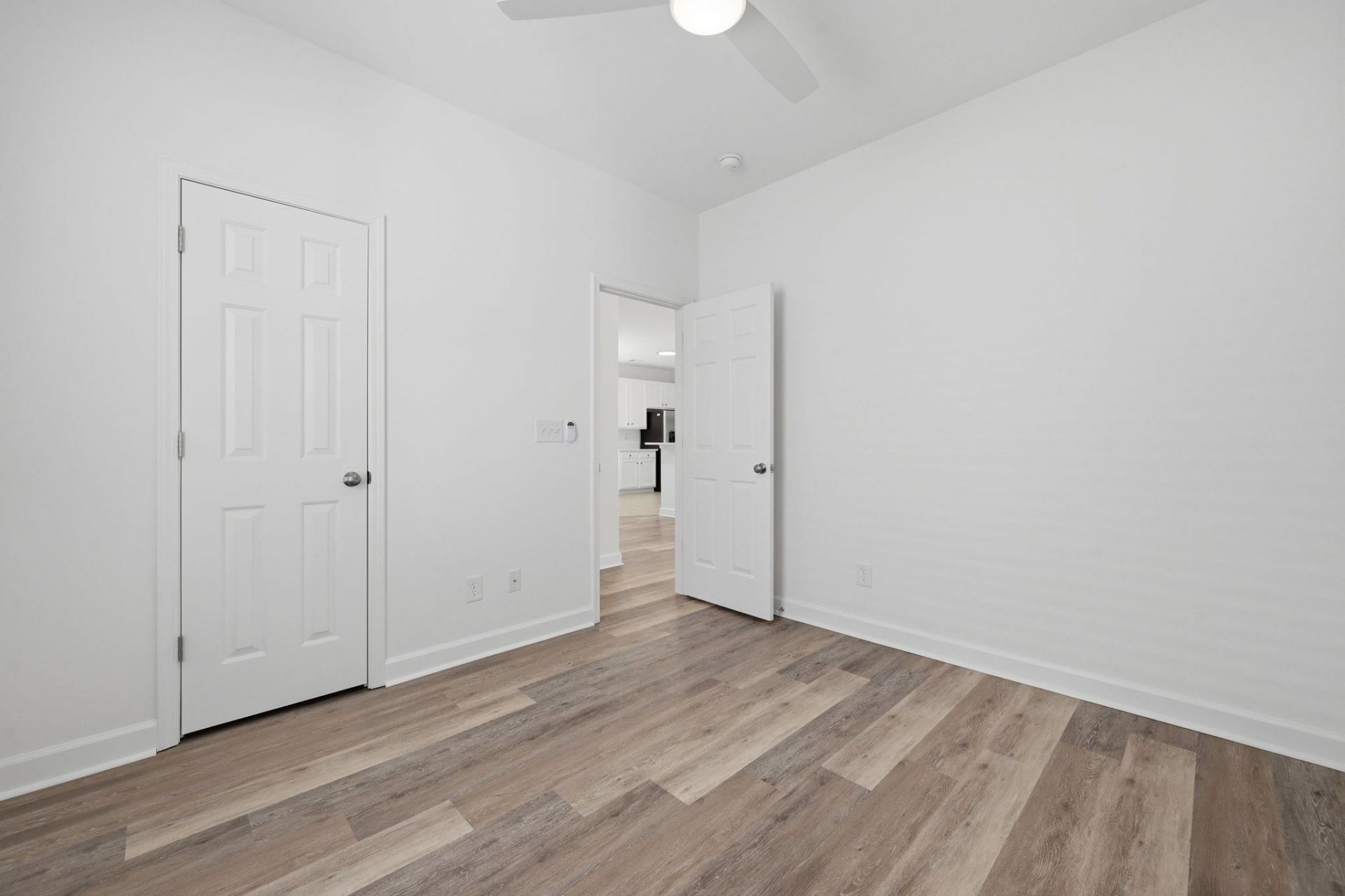 338 Vermillion Dr. Photo 34