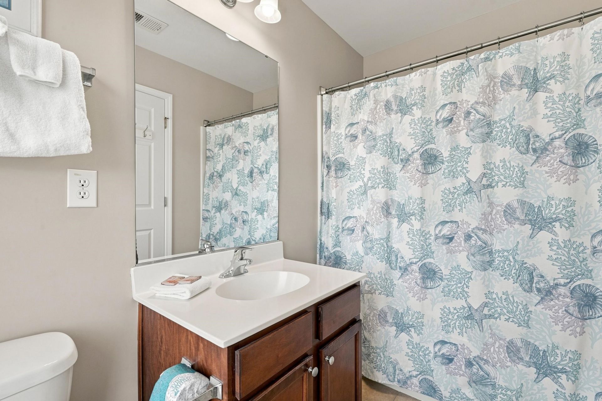 6014 Catalina Dr. Photo 20