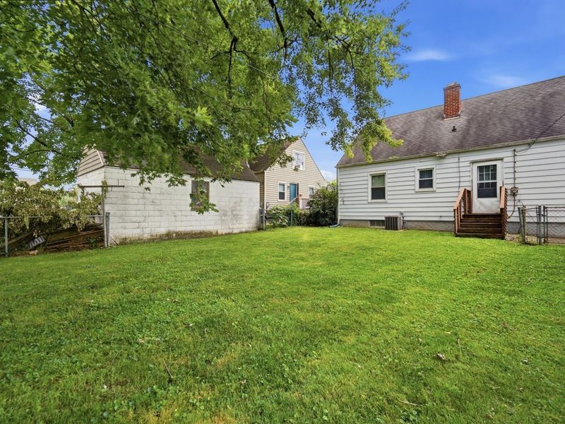1027 N Burnett Road , Springfield, OH 45503 Photo 27