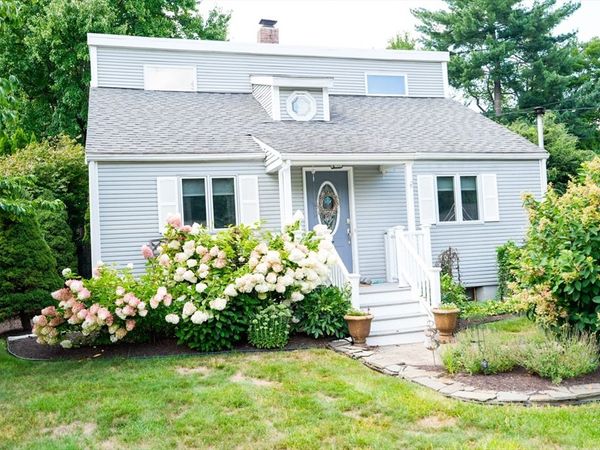 87 Berkshire Dr, Westfield, MA 01085