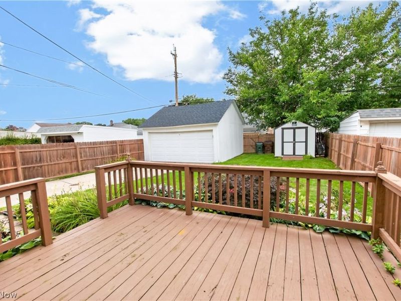 8120 Pelham Drive, Parma, OH 44129 Photo 38