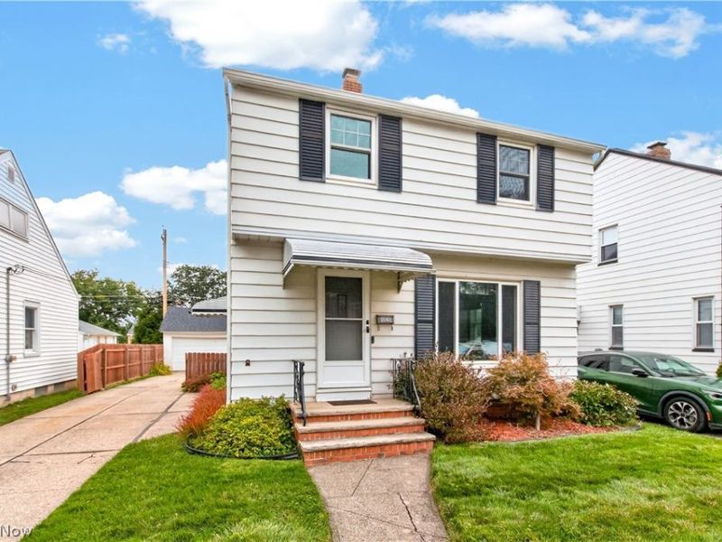 8120 Pelham Drive, Parma, OH 44129 Photo 5