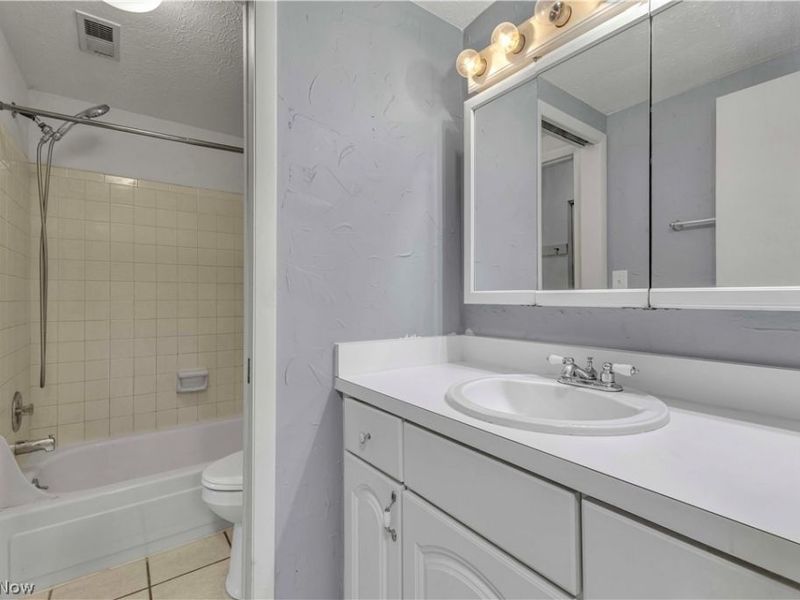 1633 Cedarwood Drive, Unit 320, Westlake, OH 44145 Photo 22