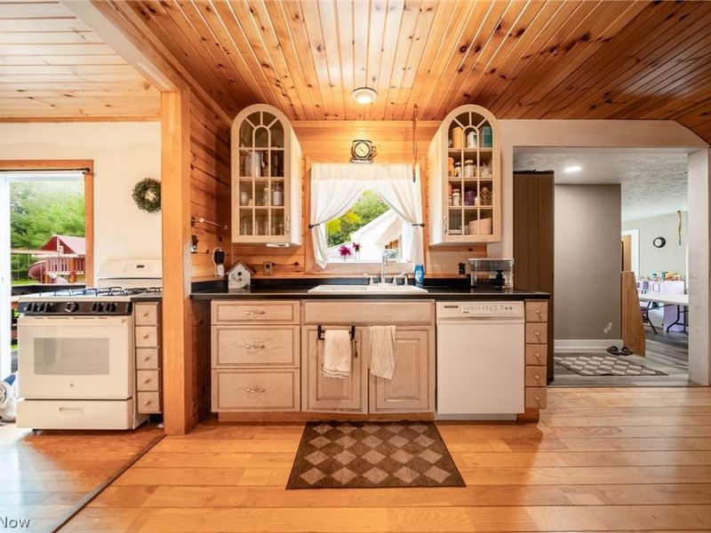 357 State Road, Warren, OH 44483 Photo 14