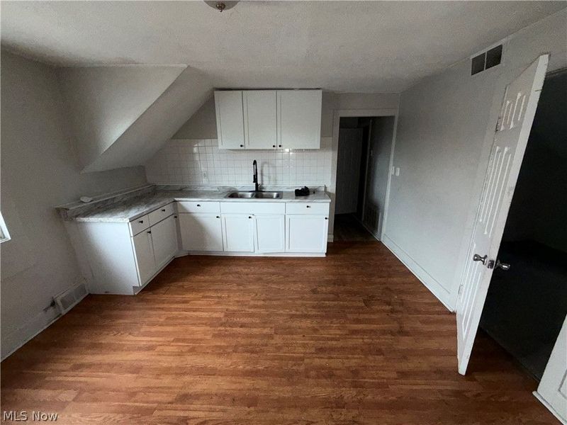 3150 W 40th Street , Cleveland, OH 44109 Photo 16
