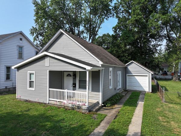 606 S Market Street , Winamac, IN 46996
