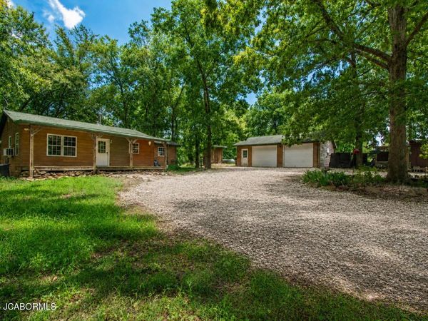 3044 CRESCO DRIVE, New Bloomfield, MO 65063