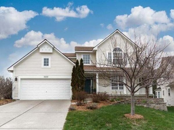 4823 N Ridgeside Circle, Ann Arbor, MI 48105