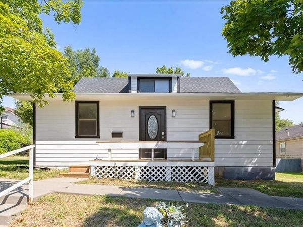 106 S Jeffreys Street, Pleasant Hill, MO 64080
