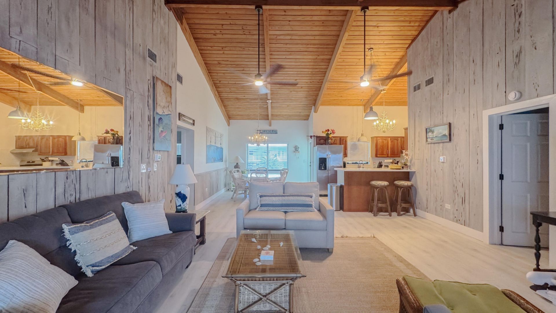 223 El Capitan Drive, Unit B, Islamorada, FL 33036 Photo