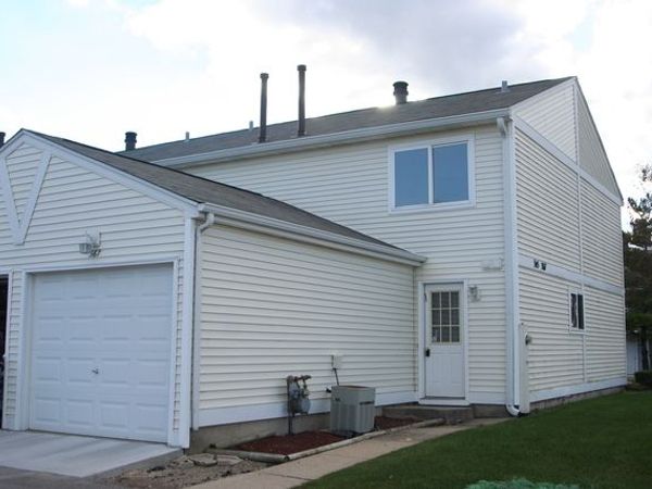 367 MEADOW GREEN Lane , Round Lake Beach, IL 60073