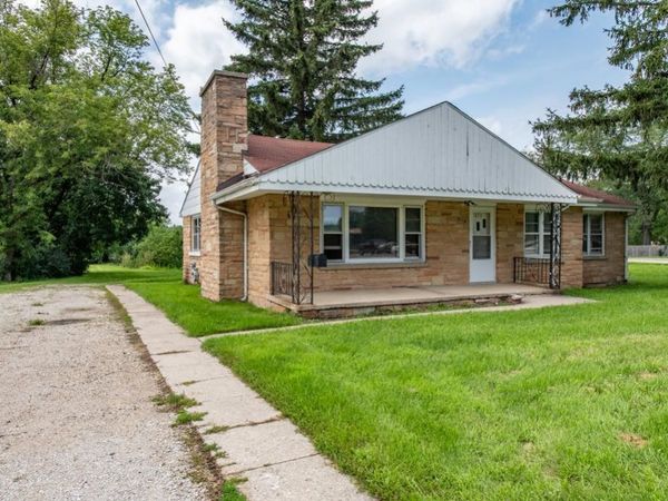 618 N Oplaine Road , Gurnee, IL 60031
