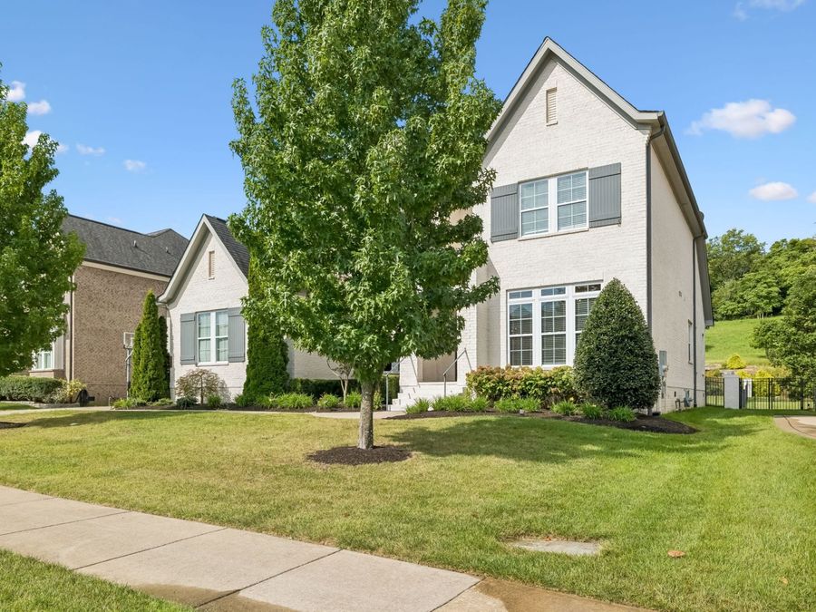 Property Image 4