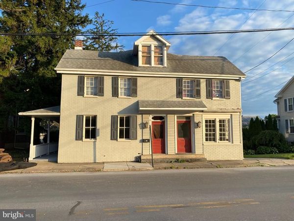 210 W MAIN STREET, STRASBURG, PA 17579