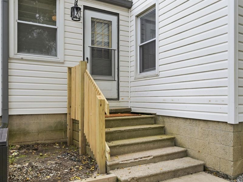 293 Pasadena Avenue, Columbus, OH 43228 Photo 40