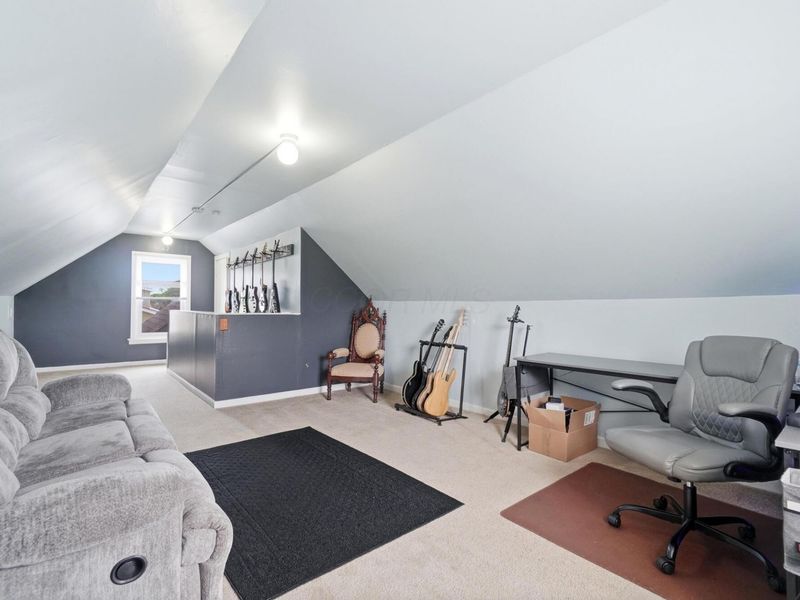 293 Pasadena Avenue, Columbus, OH 43228 Photo 5