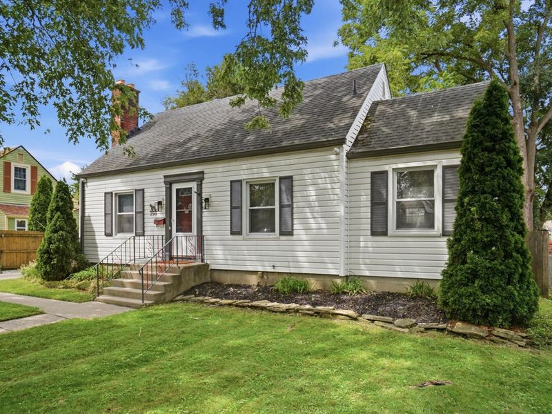 293 Pasadena Avenue, Columbus, OH 43228 Photo 9