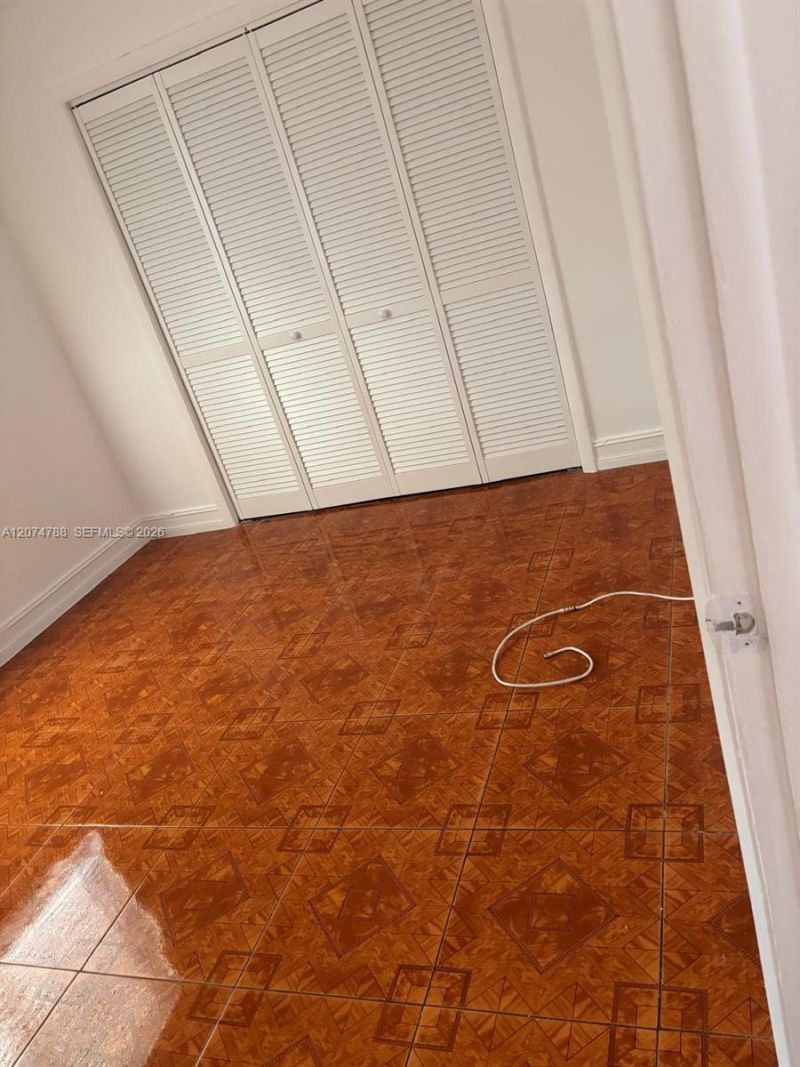 6990 NW 186th St , Unit 4-515, Hialeah, FL 33015 Photo