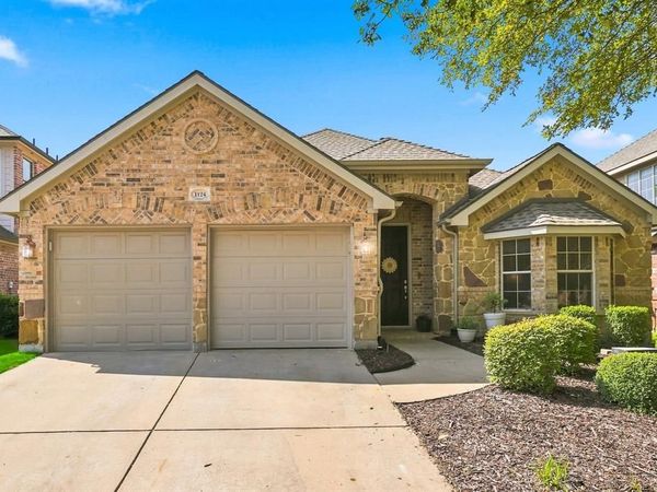 1124 Wilson Drive, Lantana, TX 76226