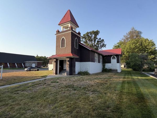 328 Roosevelt St, American Falls, ID 83211