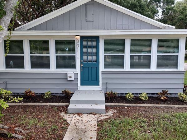 301 MYSTIC LAKE DRIVE N, ST PETERSBURG, FL 33702